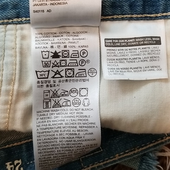 Levi's High Rise Denim Distressed Shorts - Picture 7 of 8